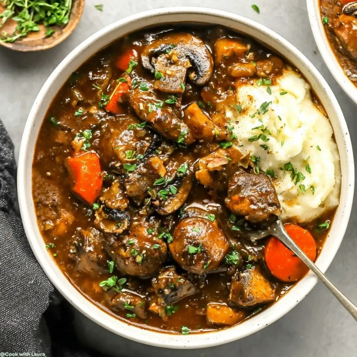 Easy Vegan Mushroom Stew Recipe for Cozy Meals